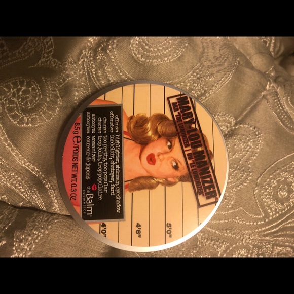 The Balm Mary-Lou Manizer Highlighter Champagne - Picture 2 of 7